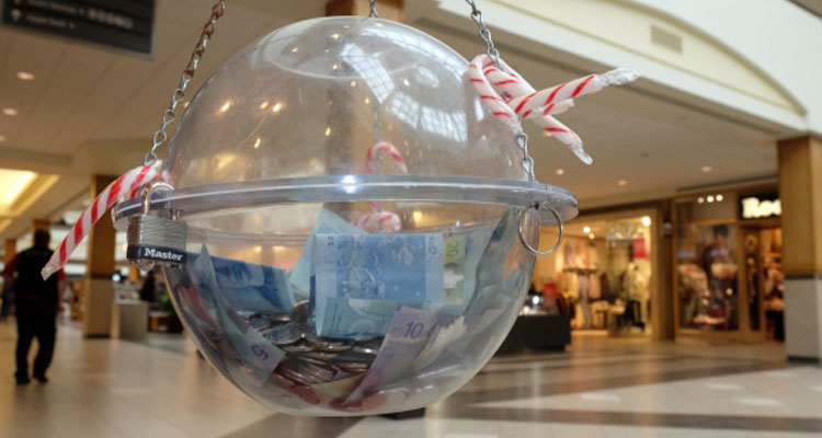 Regina's Salvation Army's annual Christmas Kettle campaign is short of its goal with only two days left in the campaign. (Holly Caruk/CBC)