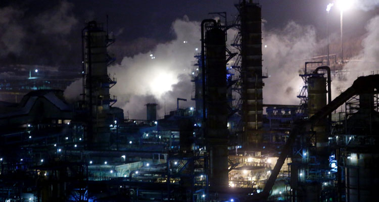Russia is losing $500 million a day. (Sergei Karpukhin/Reuters) Image Courtesy of CBC News 