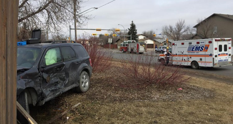 Two-vehicle crash in northwest Regina. (Craig Edwards/CBC)