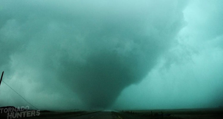 sky turns green because the density in the sky changes as hail forms during a storm