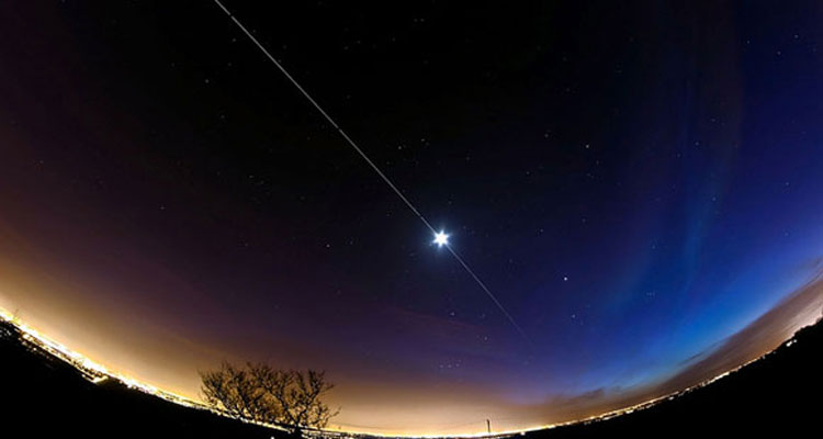 Here you can see the bright light of the ISS - Image Courtesy of Dave Walker/earthsky.org